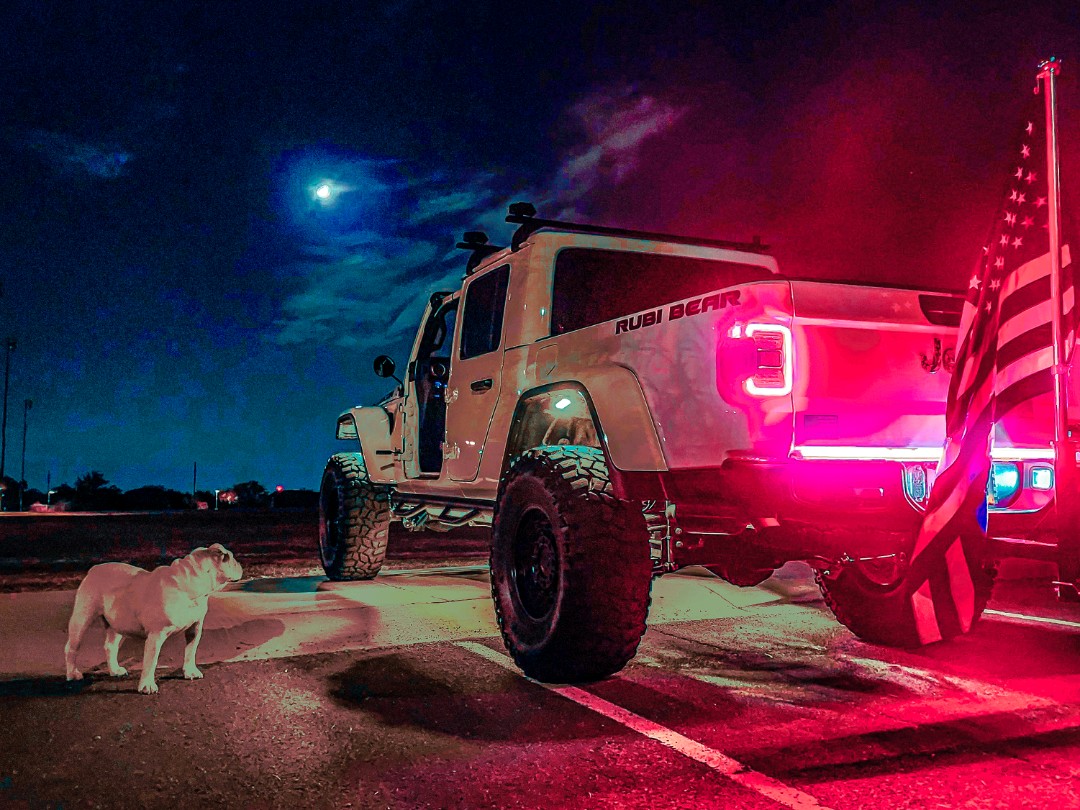 Sequential Tailgate LED Light Bar from XKGLOW